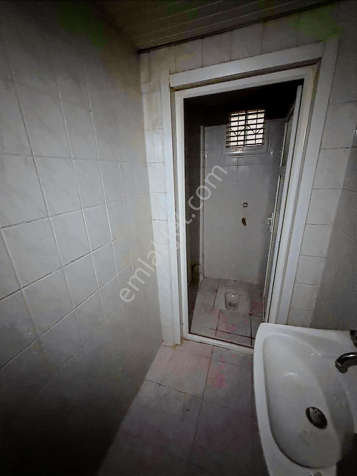 Atatürk Mahallesinde 2+1 Giriş Kat İçi Yapılı Ayrı Mutfaklı - Görsel 7