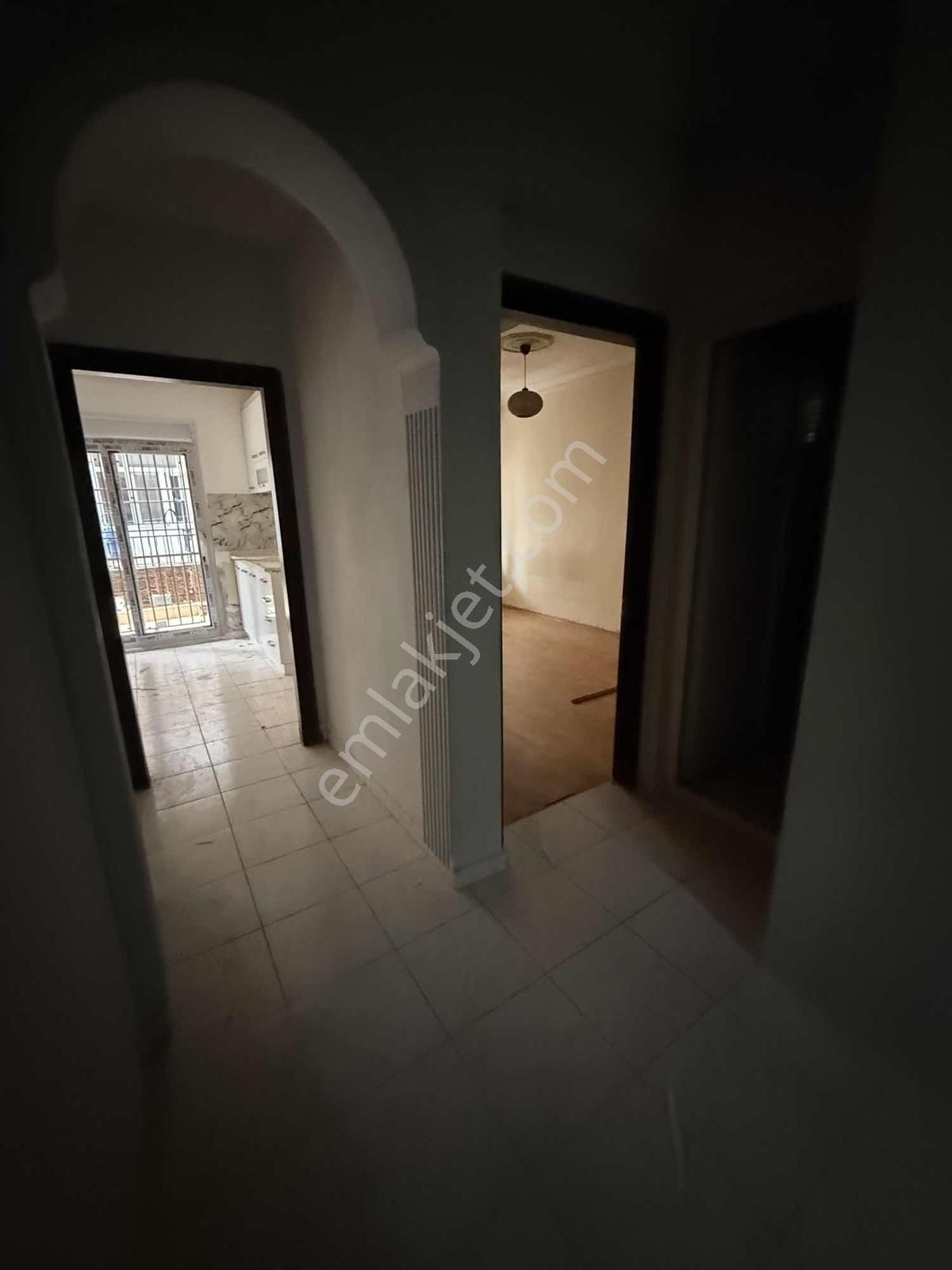 Atatürk Mahallesinde 2+1 Giriş Kat İçi Yapılı Ayrı Mutfaklı - Görsel 20