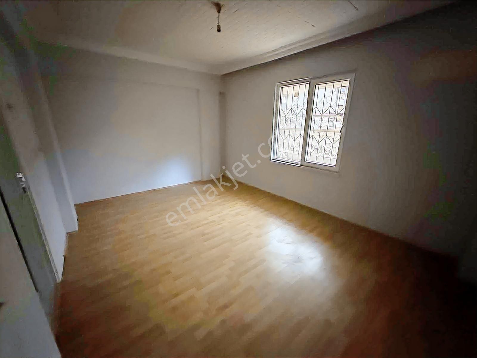 Atatürk Mahallesinde 2+1 Giriş Kat İçi Yapılı Ayrı Mutfaklı - Görsel 6