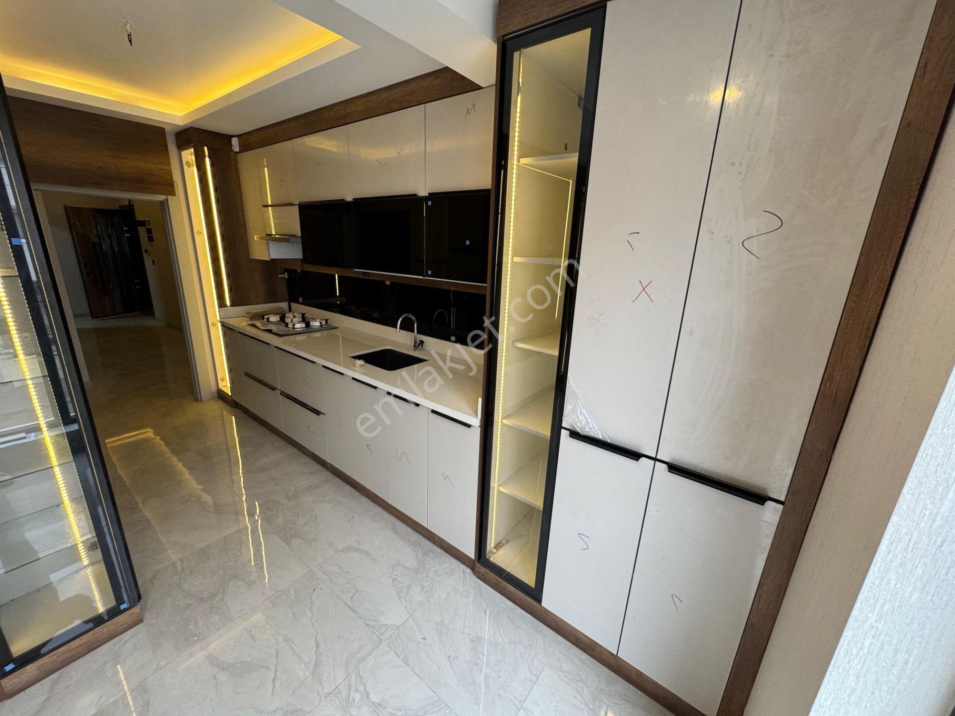 Atatürk Mahallesinde 3+1 Katta Sıfır Lüx Yapılı Daire! - Görsel 4