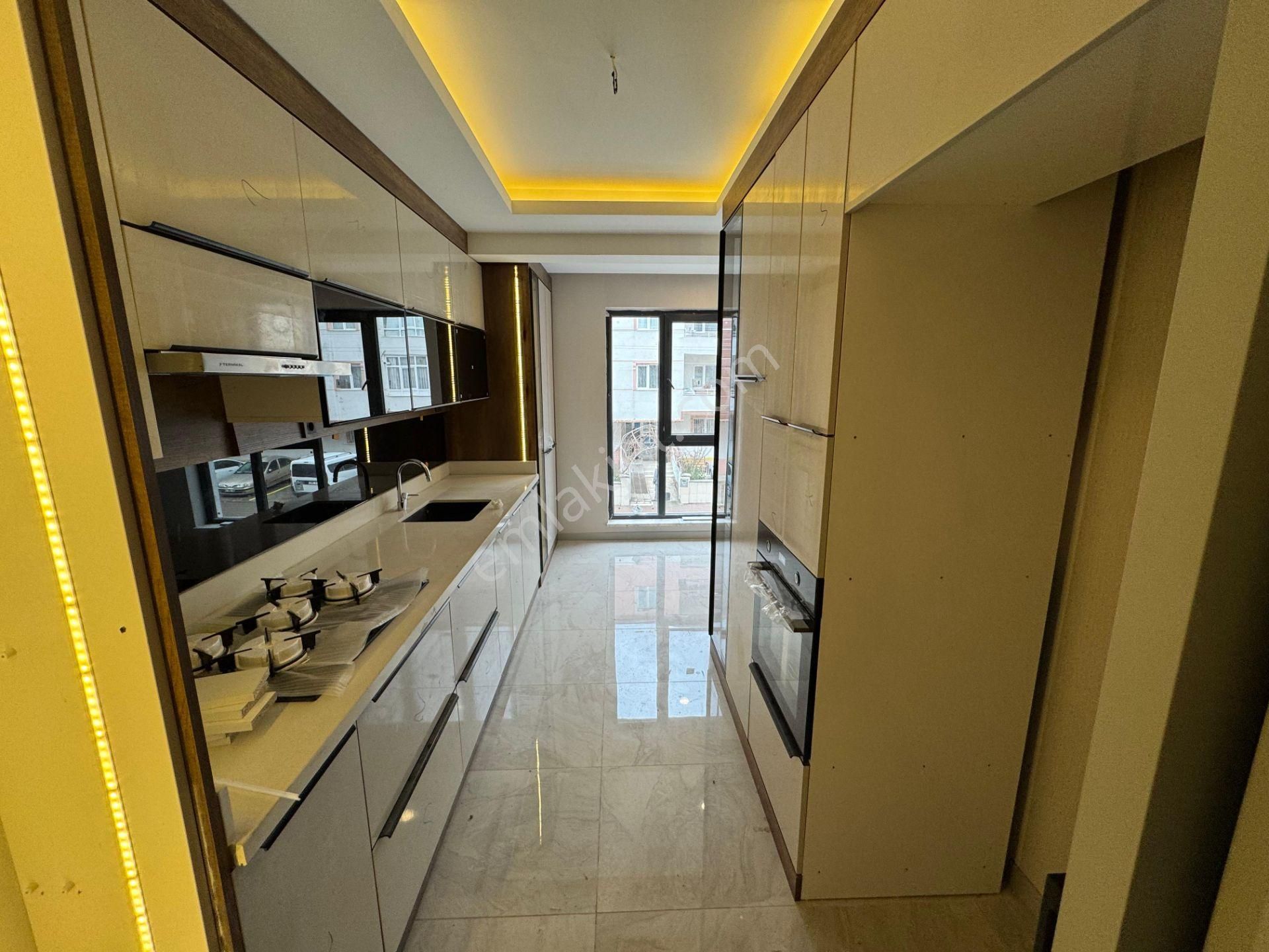 Atatürk Mahallesinde 3+1 Katta Sıfır Lüx Yapılı Daire! - Görsel 2