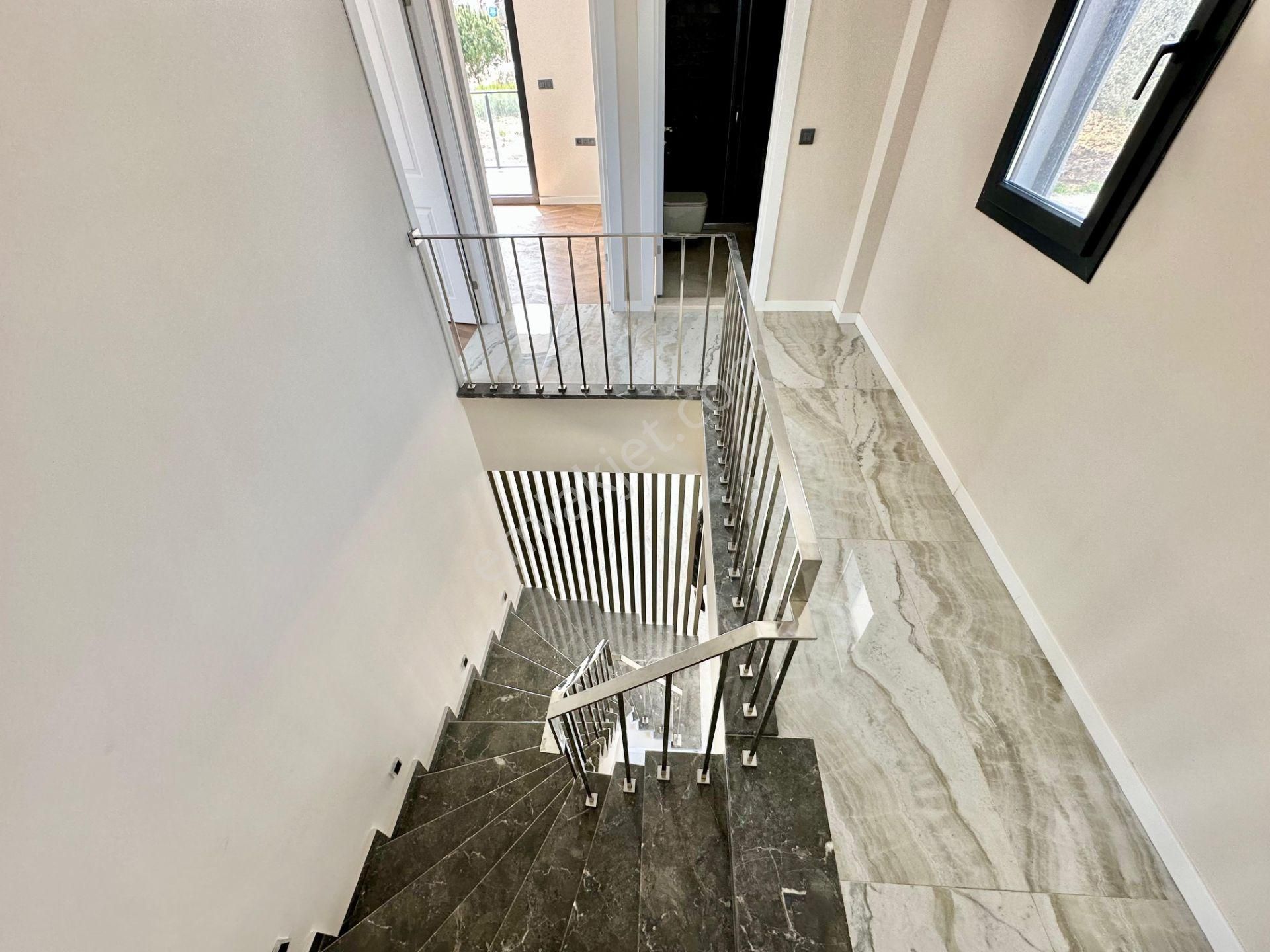 ꧁akçay Ay Emlak'tan꧂pelitköy'de Muhteşem Konumlu Denize Sadece 100 Mt Satılık 4+1 Tam Müstakil - Görsel 22