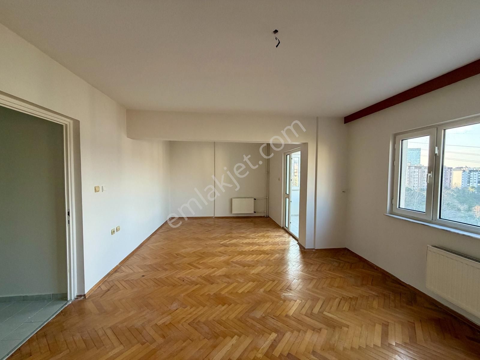 Ayazağa Oyak Sitesi Çift Cepheli Ferah 3+1 Kiralık Remax Astyle