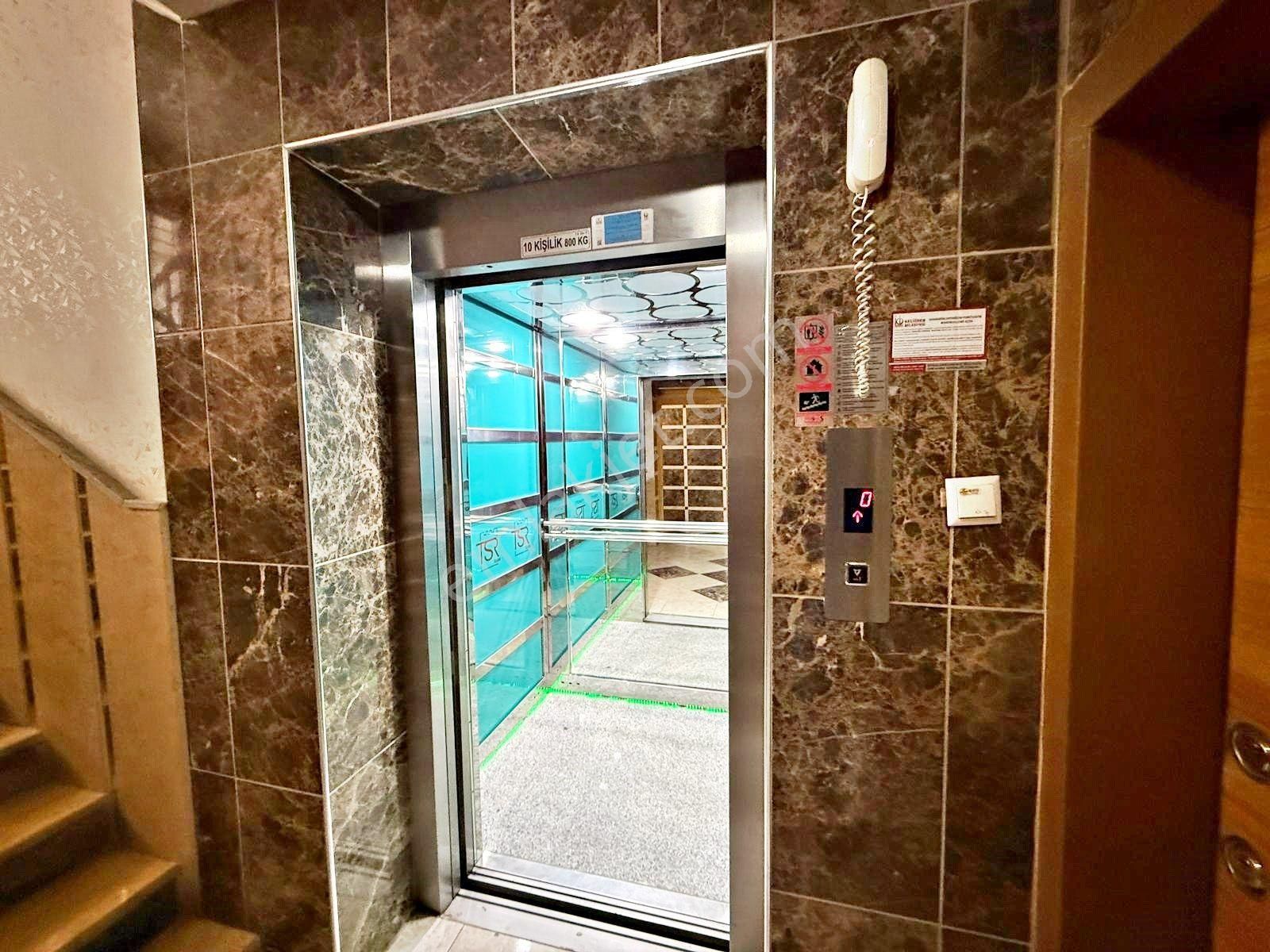 Gold Emlaktan Etlikte Yozgat Bulvarı Üzeri 30m2mutfak Geniş Ferah Yapılı Asansörlü Satılık 4+1dublex - Görsel 28