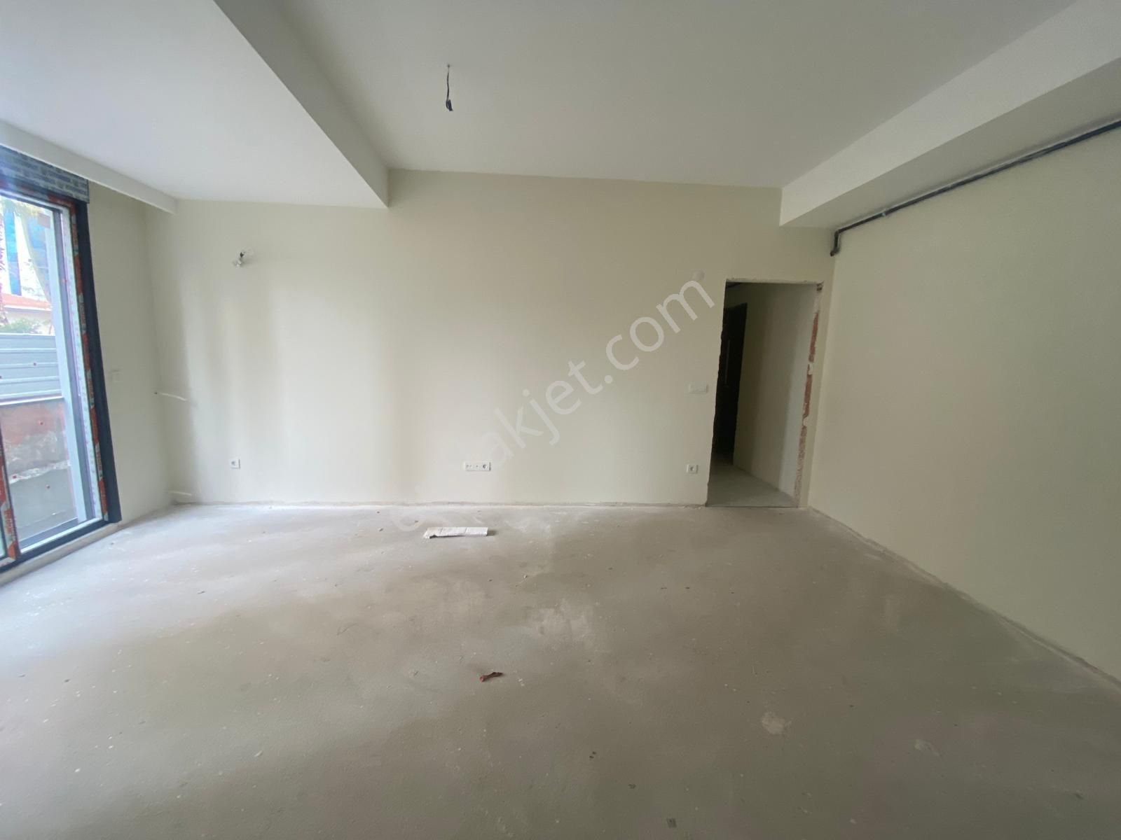 Adatepe Minibüs Yolu Üzerinde 2+1 Sıfır Geniş Daire - Görsel 4