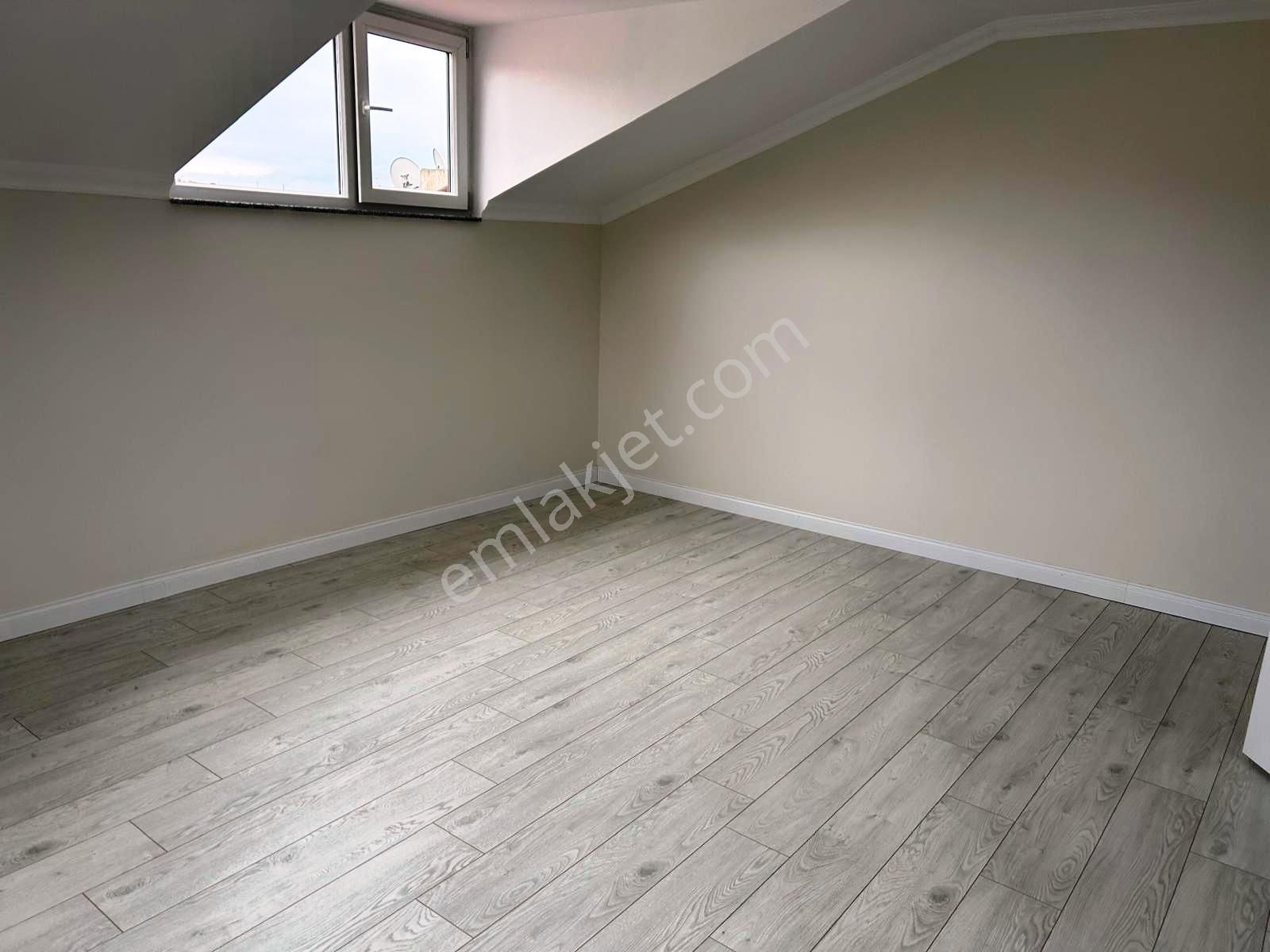 Tramvaya Yakın 4 Yıllık Binada 3+2 Dubleks Satılık Daire - Görsel 16