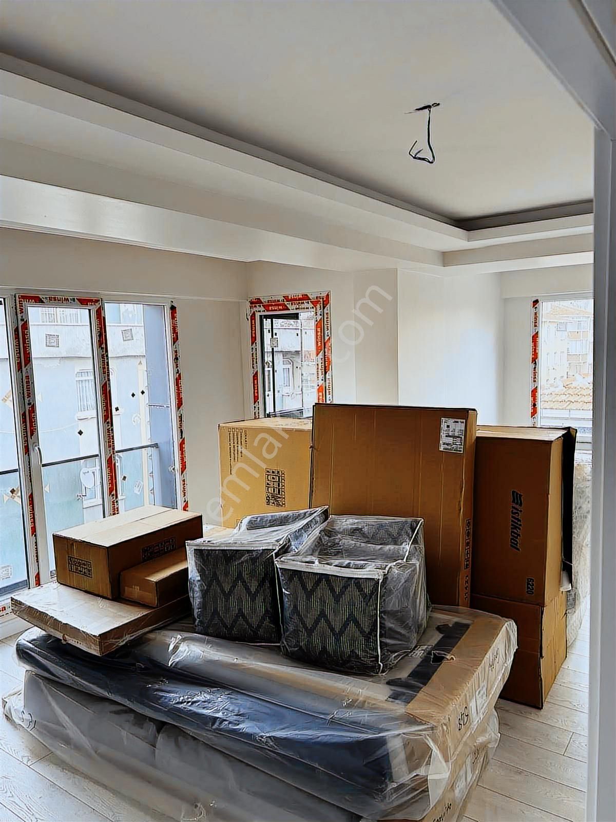 Tramvaya Yakın 4 Yıllık Binada 3+2 Dubleks Satılık Daire - Görsel 2