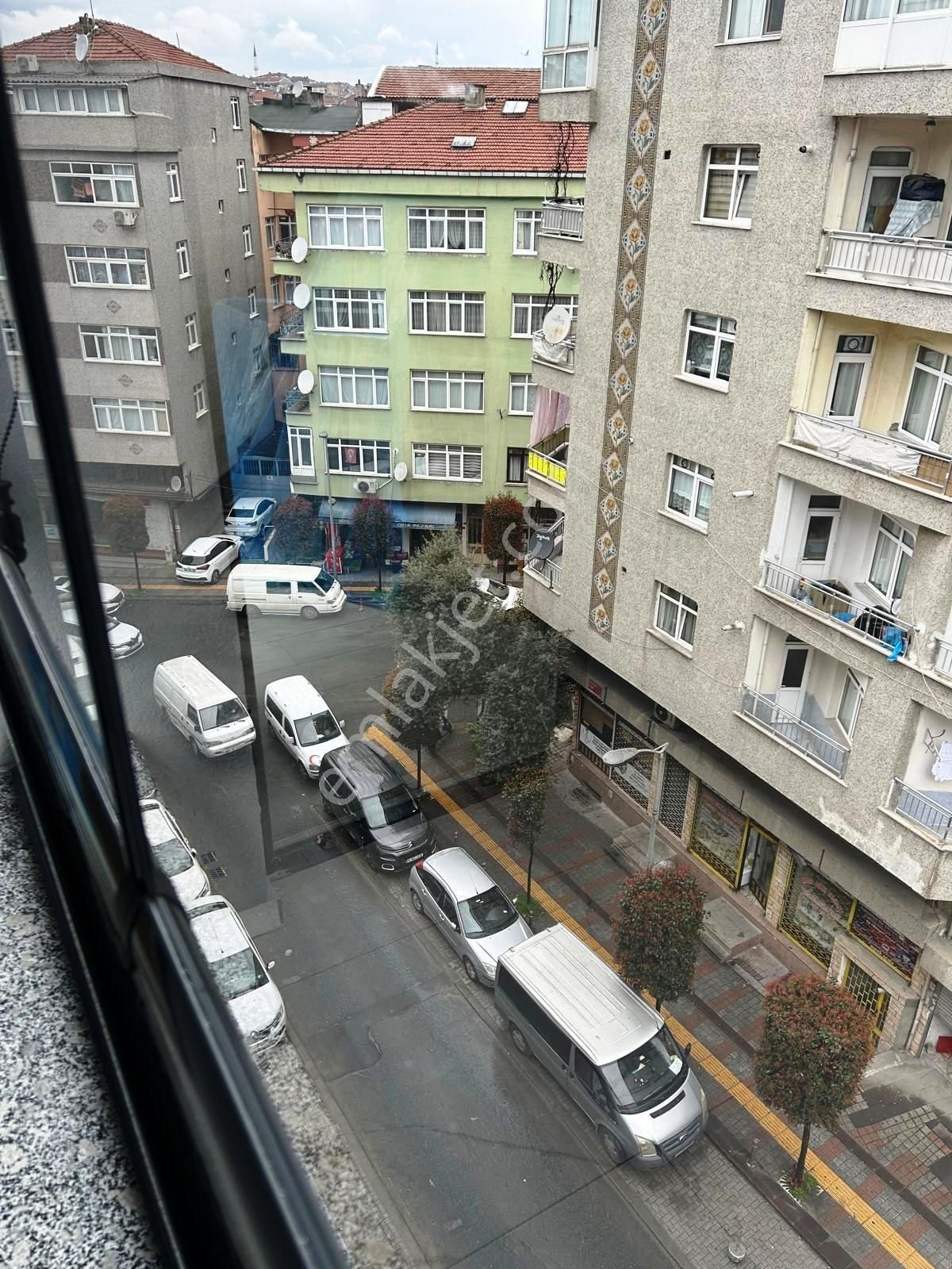 Tramvaya Yakın 4 Yıllık Binada 3+2 Dubleks Satılık Daire - Görsel 8