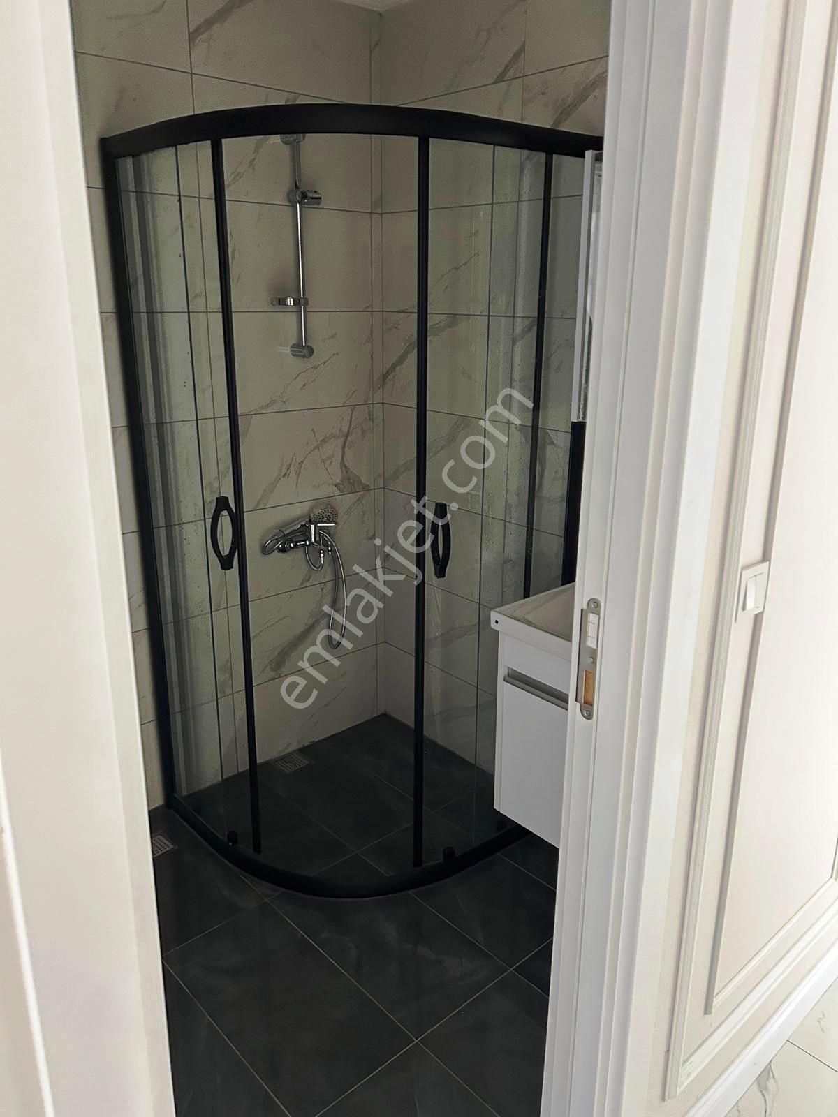 Tramvaya Yakın 4 Yıllık Binada 3+2 Dubleks Satılık Daire - Görsel 18