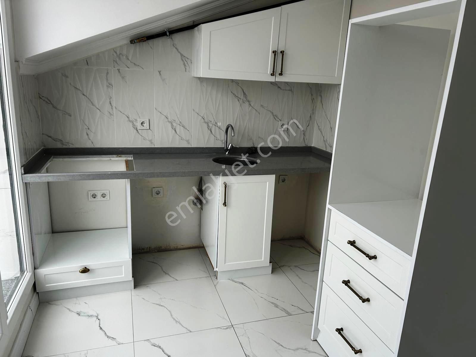 Tramvaya Yakın 4 Yıllık Binada 3+2 Dubleks Satılık Daire - Görsel 7