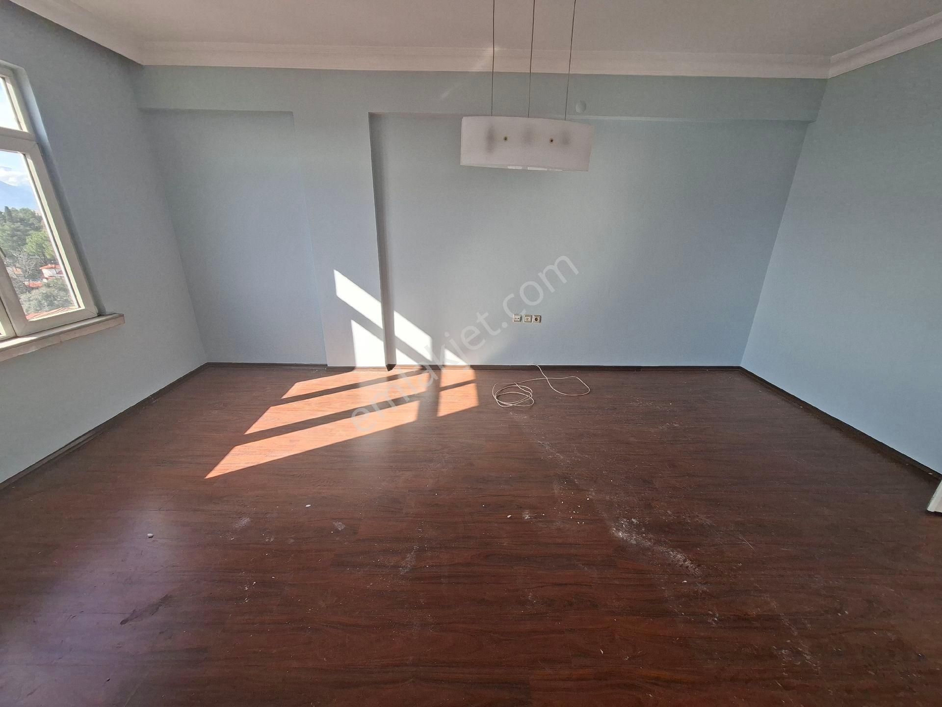 Kiralık Dokuma 3+1 Daire Asnsörlü 145 M2 Özdilek Avm Karşısında - Görsel 3