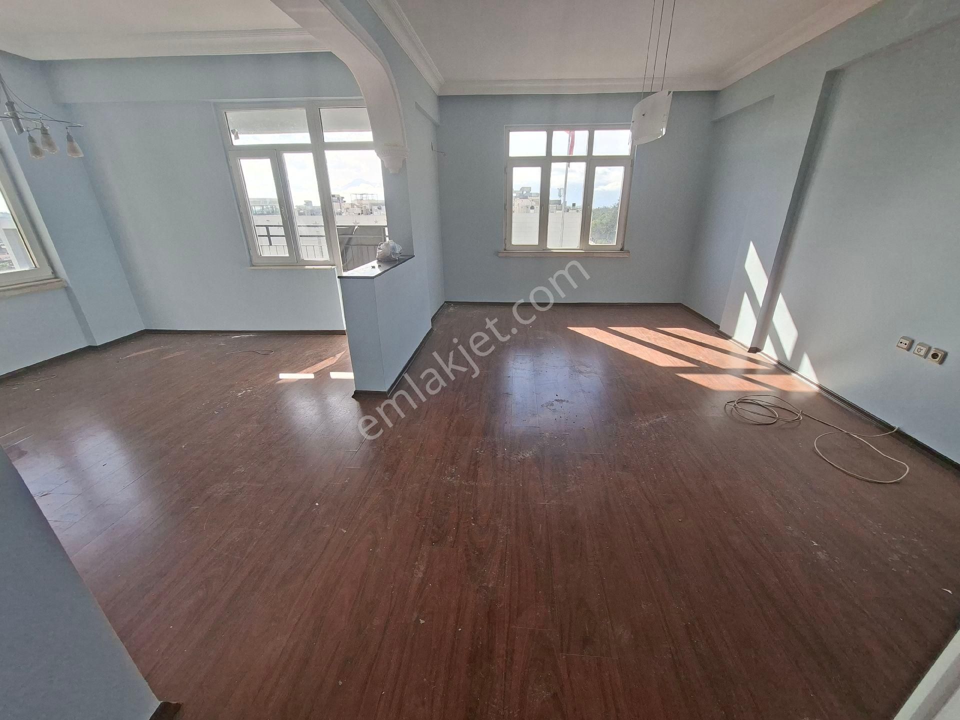 Kiralık Dokuma 3+1 Daire Asnsörlü 145 M2 Özdilek Avm Karşısında - Görsel 2