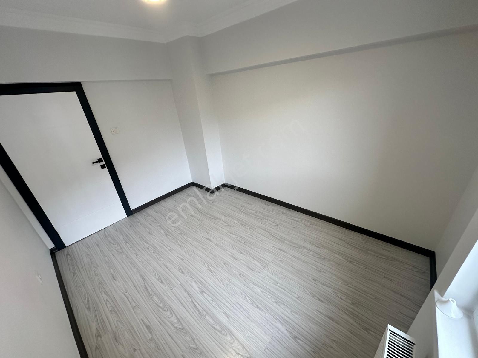 Batı Adliyesi Yakını Site İçerisinde Çift Asansörlü Ful Yapılı 3+1 Satılık Daire - Görsel 17