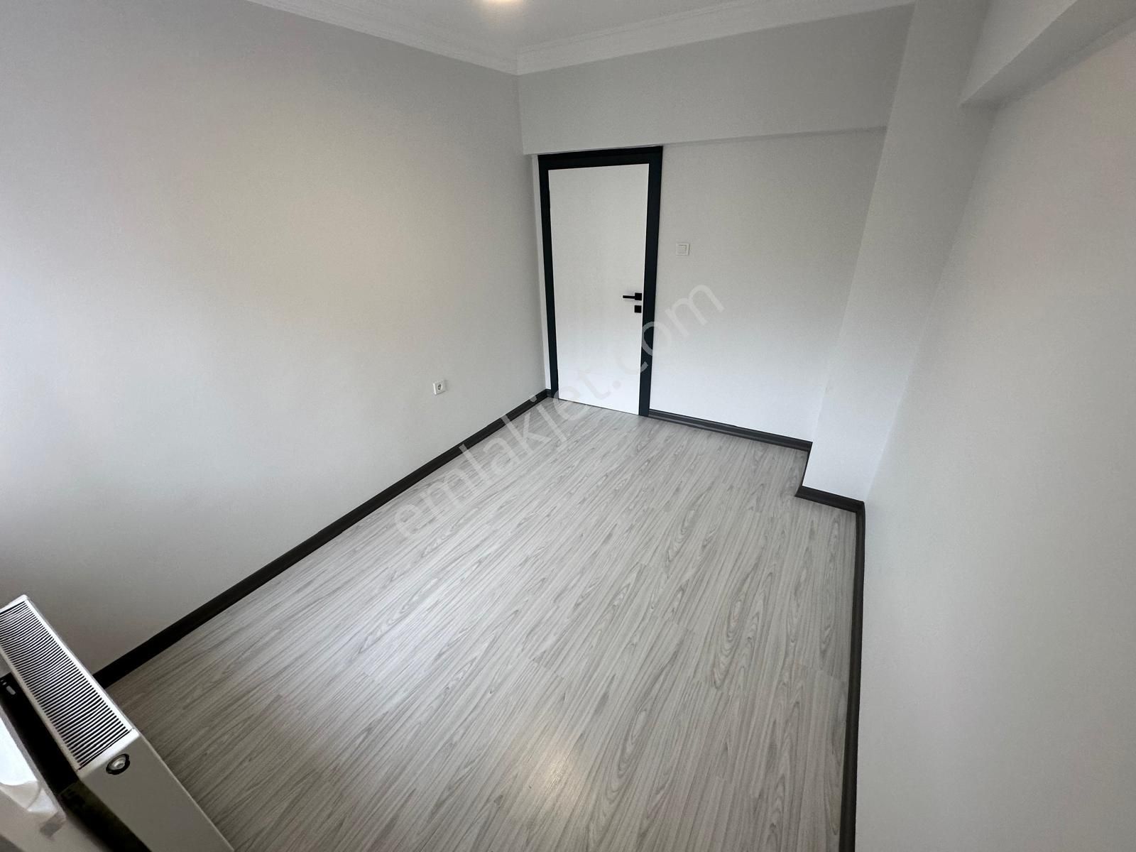 Batı Adliyesi Yakını Site İçerisinde Çift Asansörlü Ful Yapılı 3+1 Satılık Daire - Görsel 16