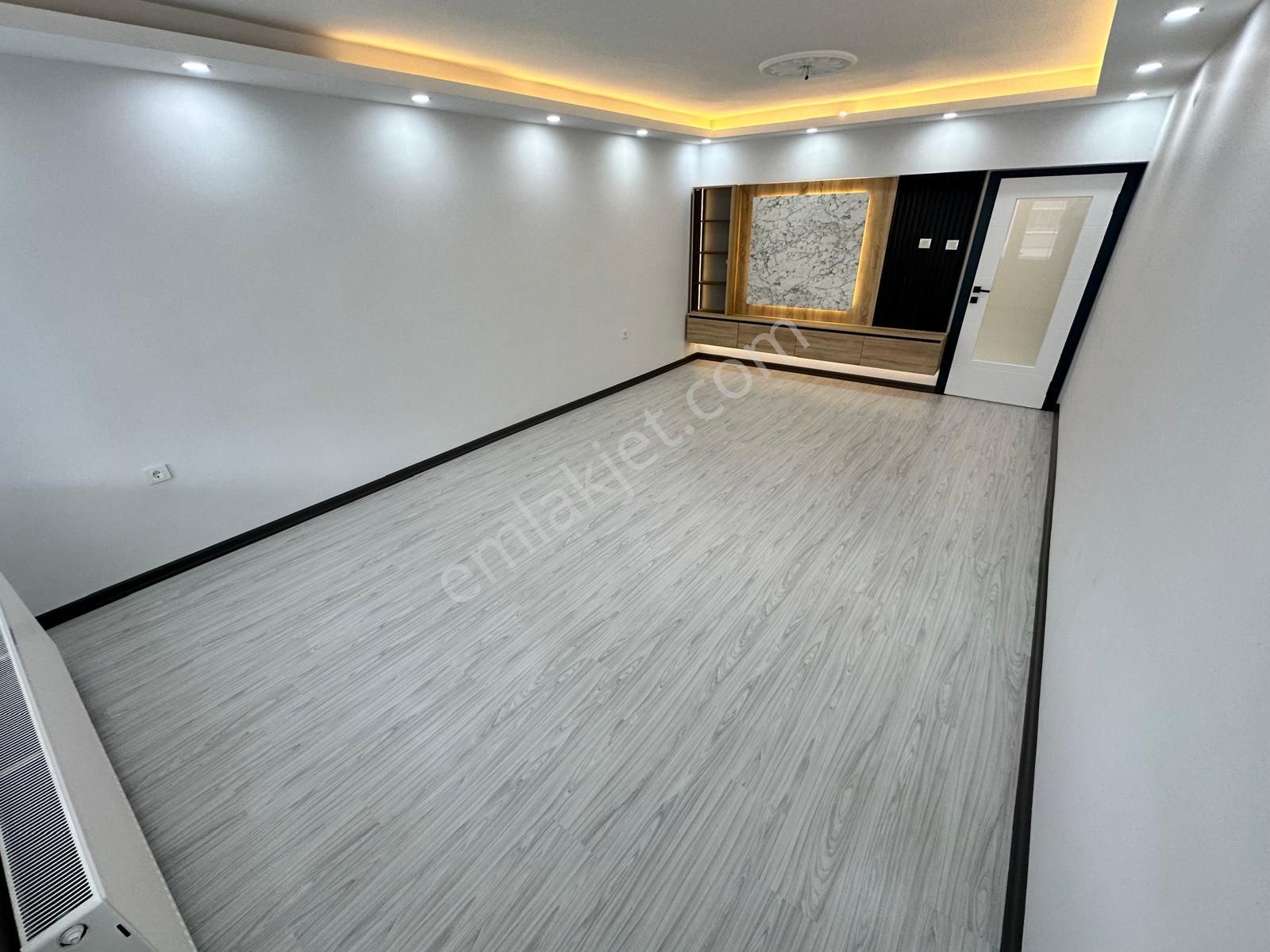 Batı Adliyesi Yakını Site İçerisinde Çift Asansörlü Ful Yapılı 3+1 Satılık Daire - Görsel 10