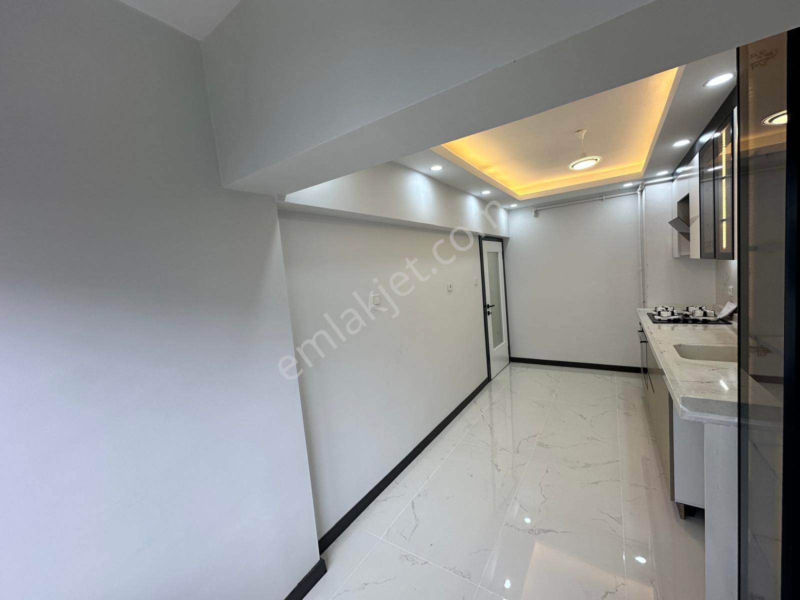 Batı Adliyesi Yakını Site İçerisinde Çift Asansörlü Ful Yapılı 3+1 Satılık Daire - Görsel 11