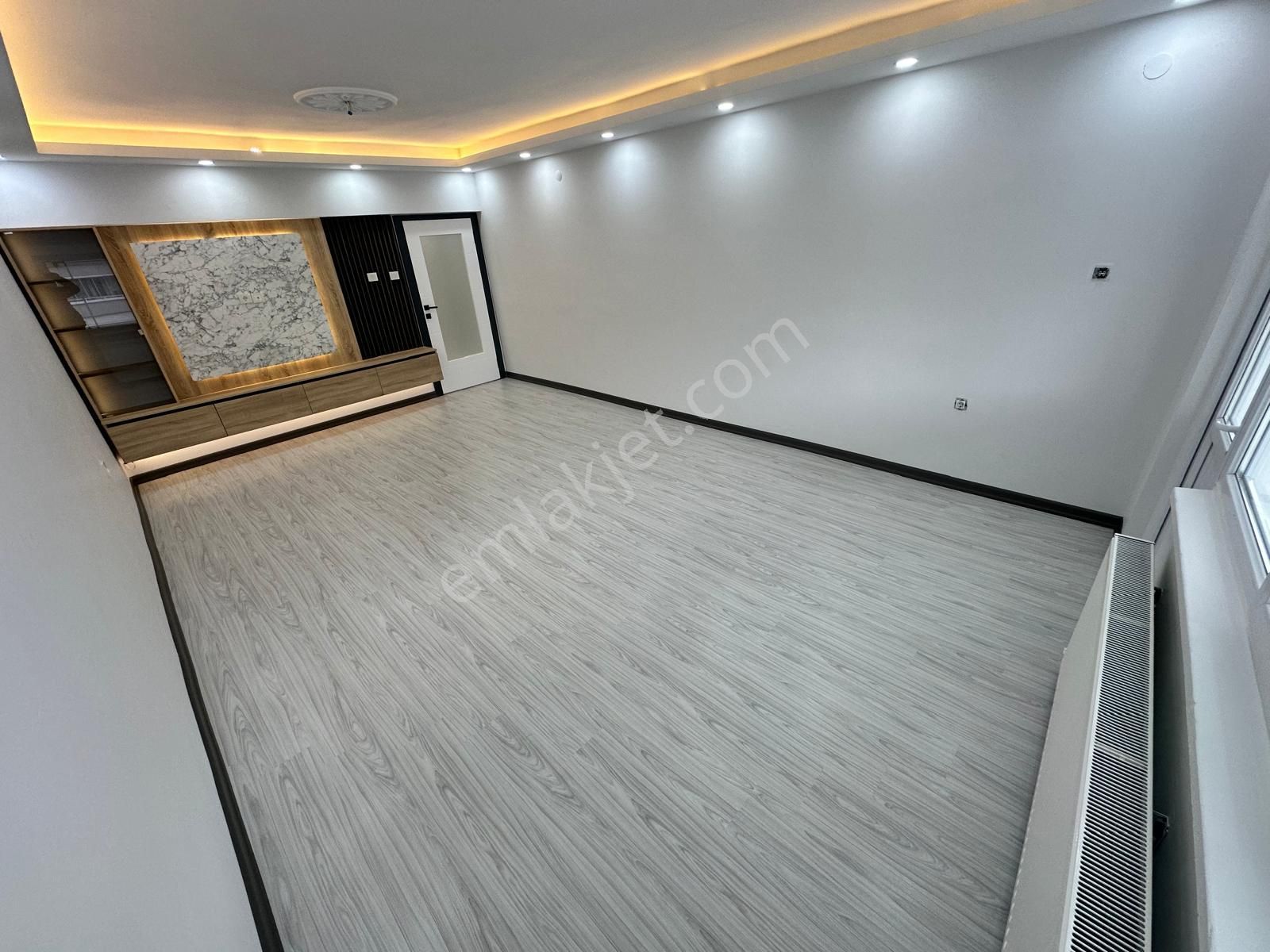 Batı Adliyesi Yakını Site İçerisinde Çift Asansörlü Ful Yapılı 3+1 Satılık Daire - Görsel 9