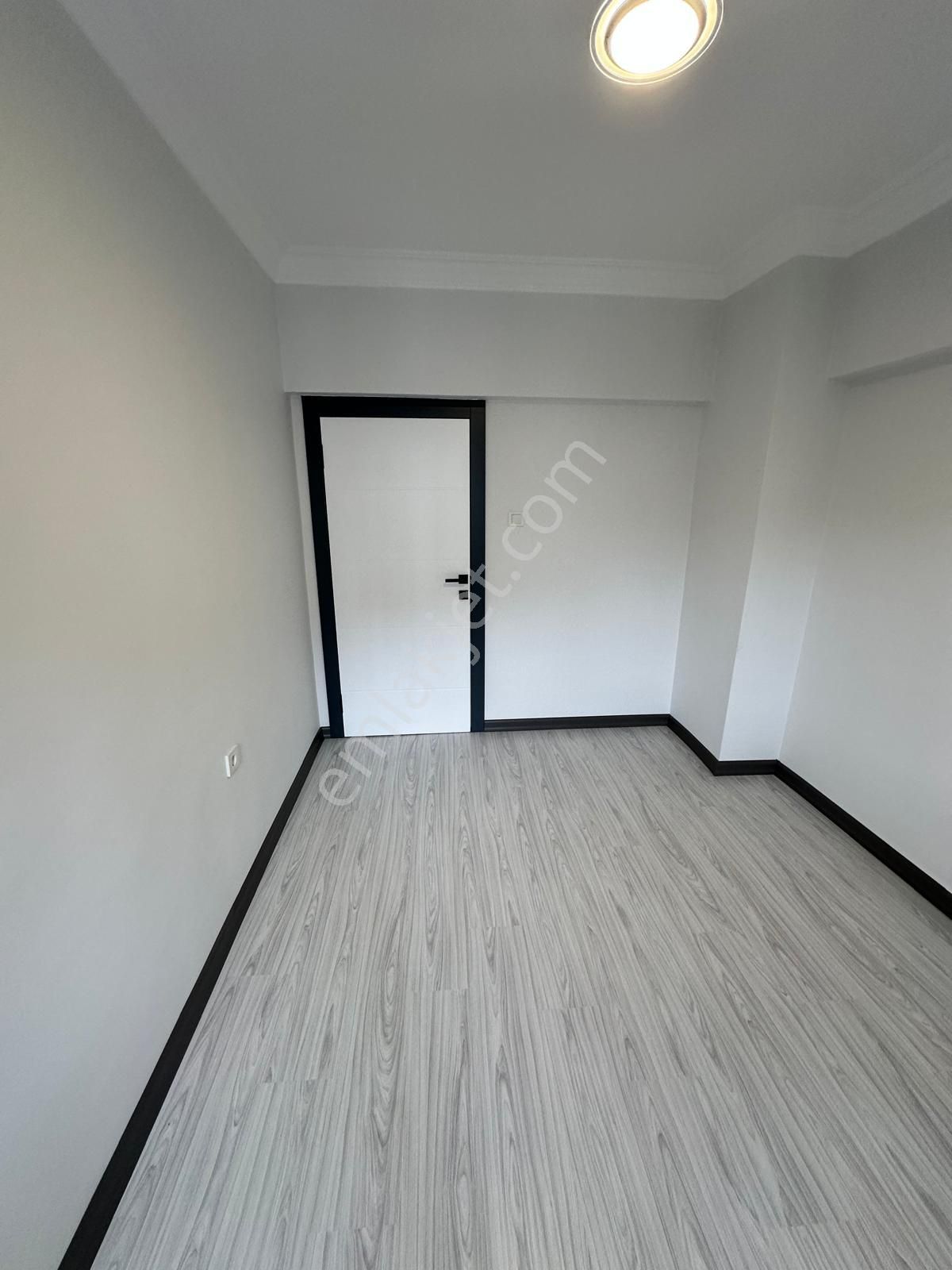 Batı Adliyesi Yakını Site İçerisinde Çift Asansörlü Ful Yapılı 3+1 Satılık Daire - Görsel 18