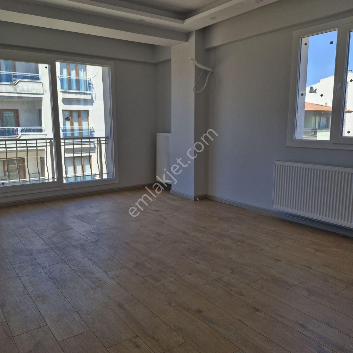 Fatih Mah.kiralık 3+1 Doğalgazlı Daire - Görsel 6