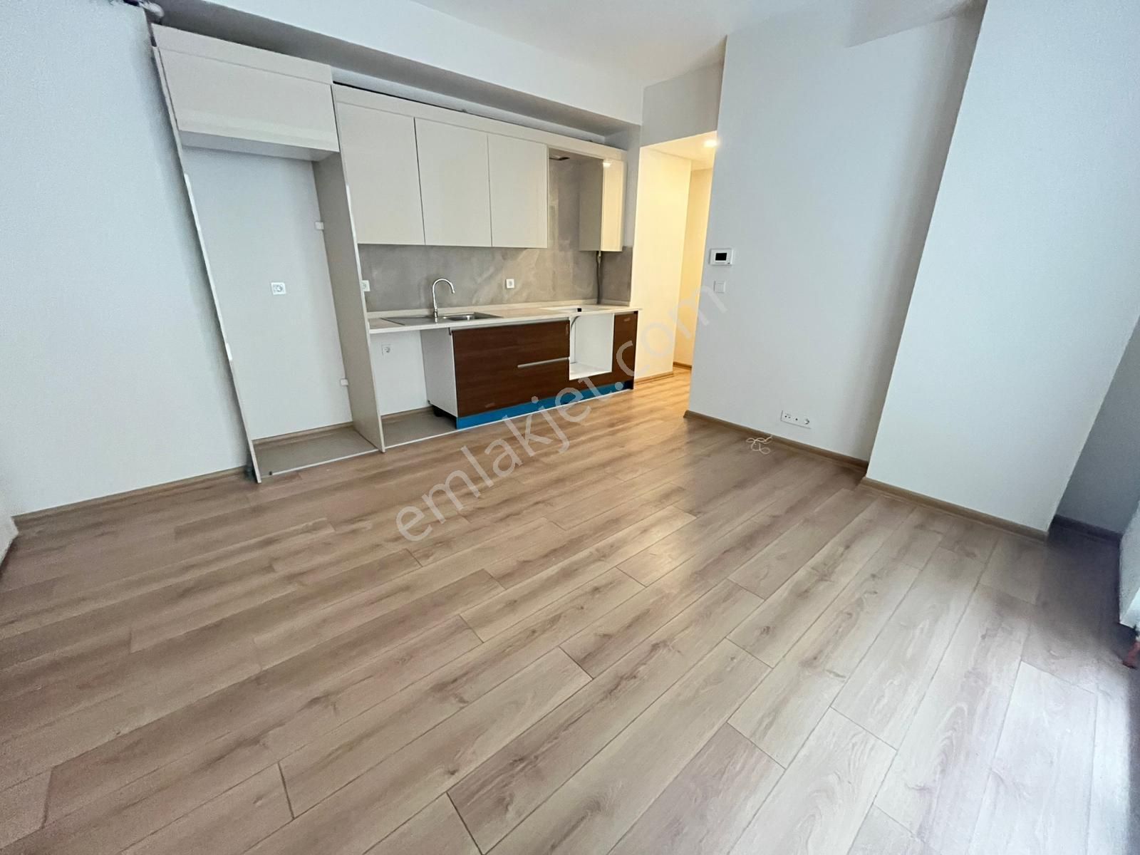 ▃artemin▃altıntepe'de Marmaray'a Yakın Bahçe Teraslı 55m² 1+1! - Görsel 7