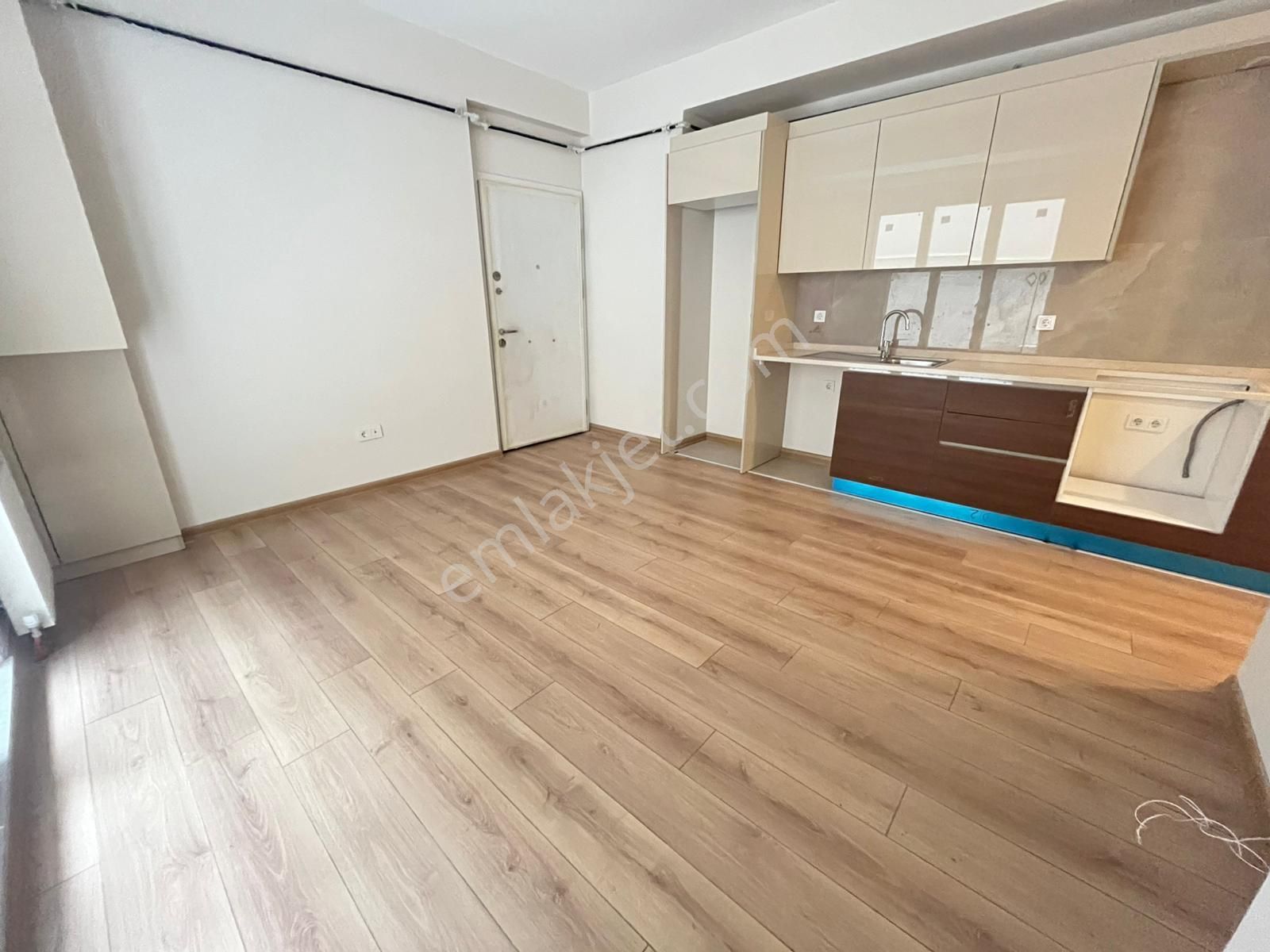 ▃artemin▃altıntepe'de Marmaray'a Yakın Bahçe Teraslı 55m² 1+1! - Görsel 6