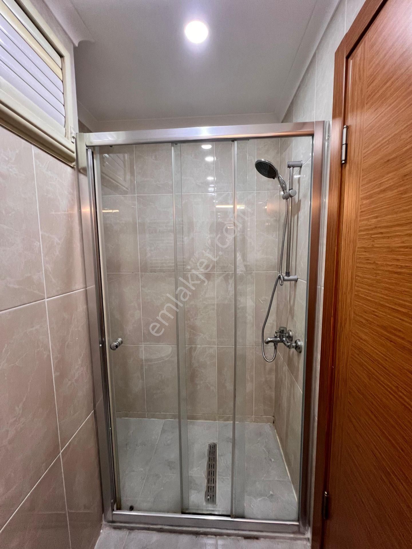 Kaçmaz'dan İdealtepe Sahilde Nezih Sokakta Marmaraya Yakın 4+1 - Görsel 20