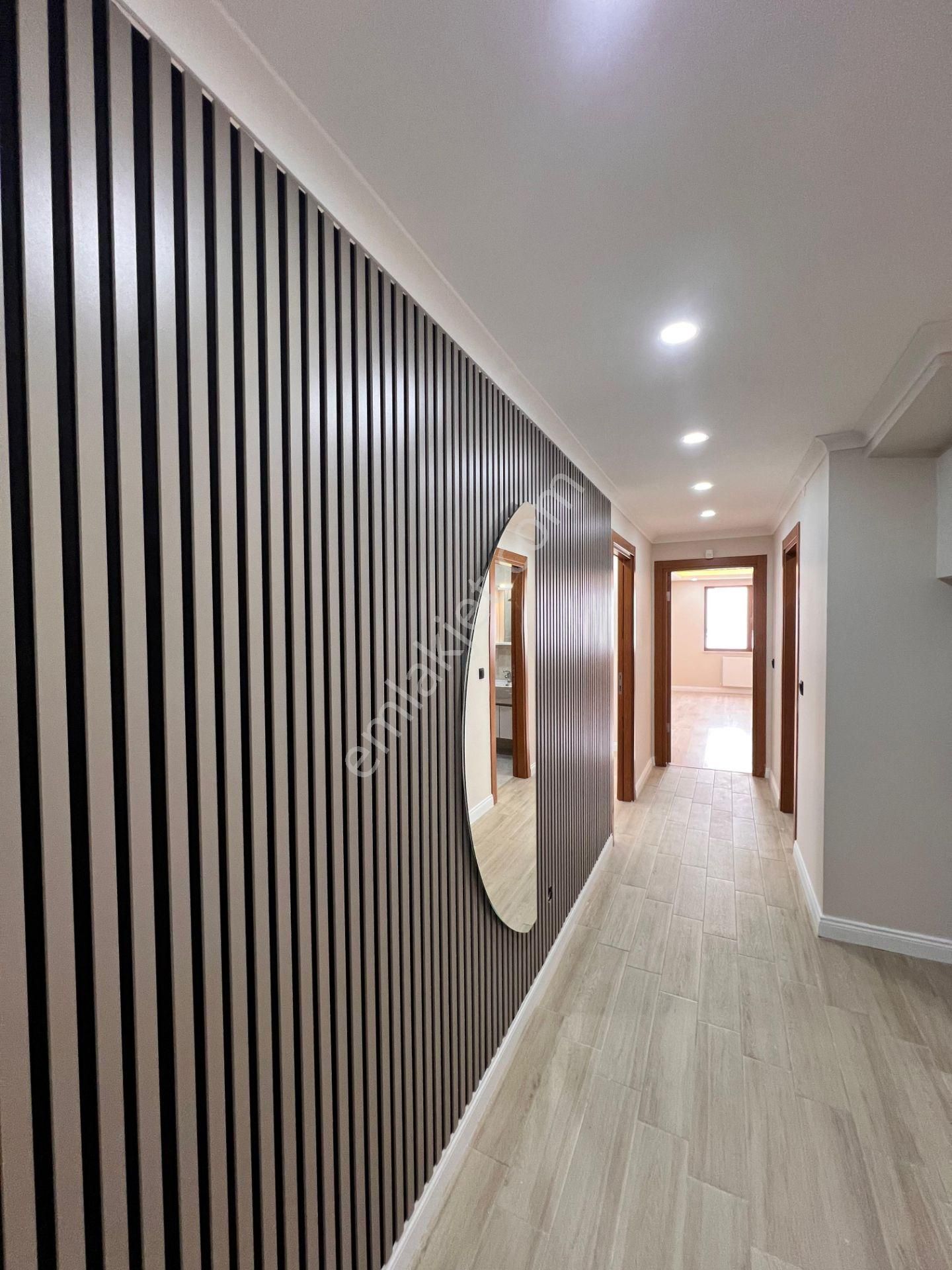 Kaçmaz'dan İdealtepe Sahilde Nezih Sokakta Marmaraya Yakın 4+1 - Görsel 11