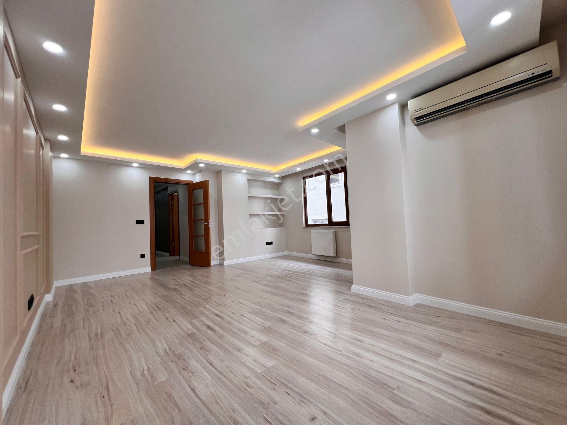 Kaçmaz'dan İdealtepe Sahilde Nezih Sokakta Marmaraya Yakın 4+1 - Görsel 27