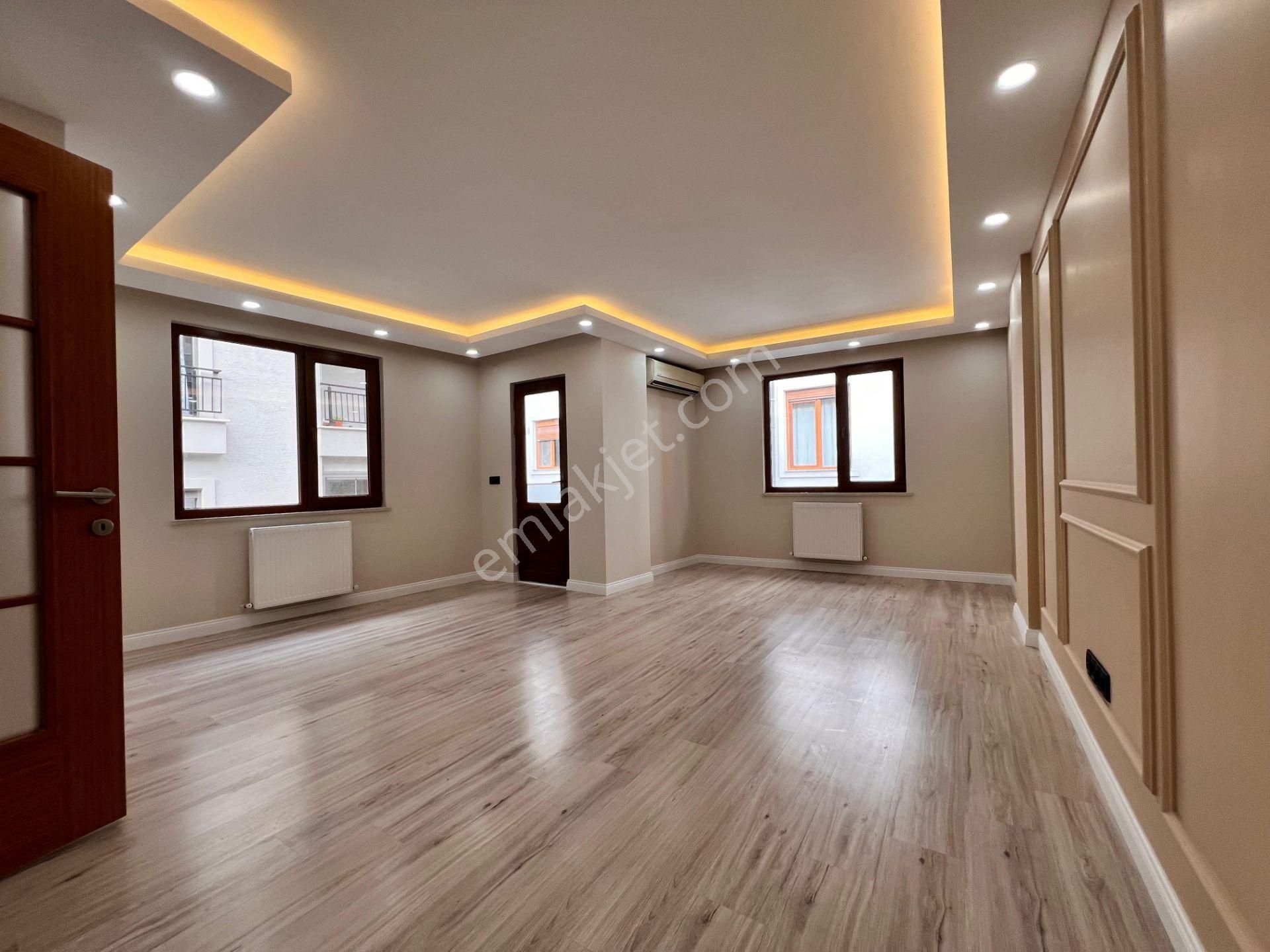 Kaçmaz'dan İdealtepe Sahilde Nezih Sokakta Marmaraya Yakın 4+1 - Görsel 22