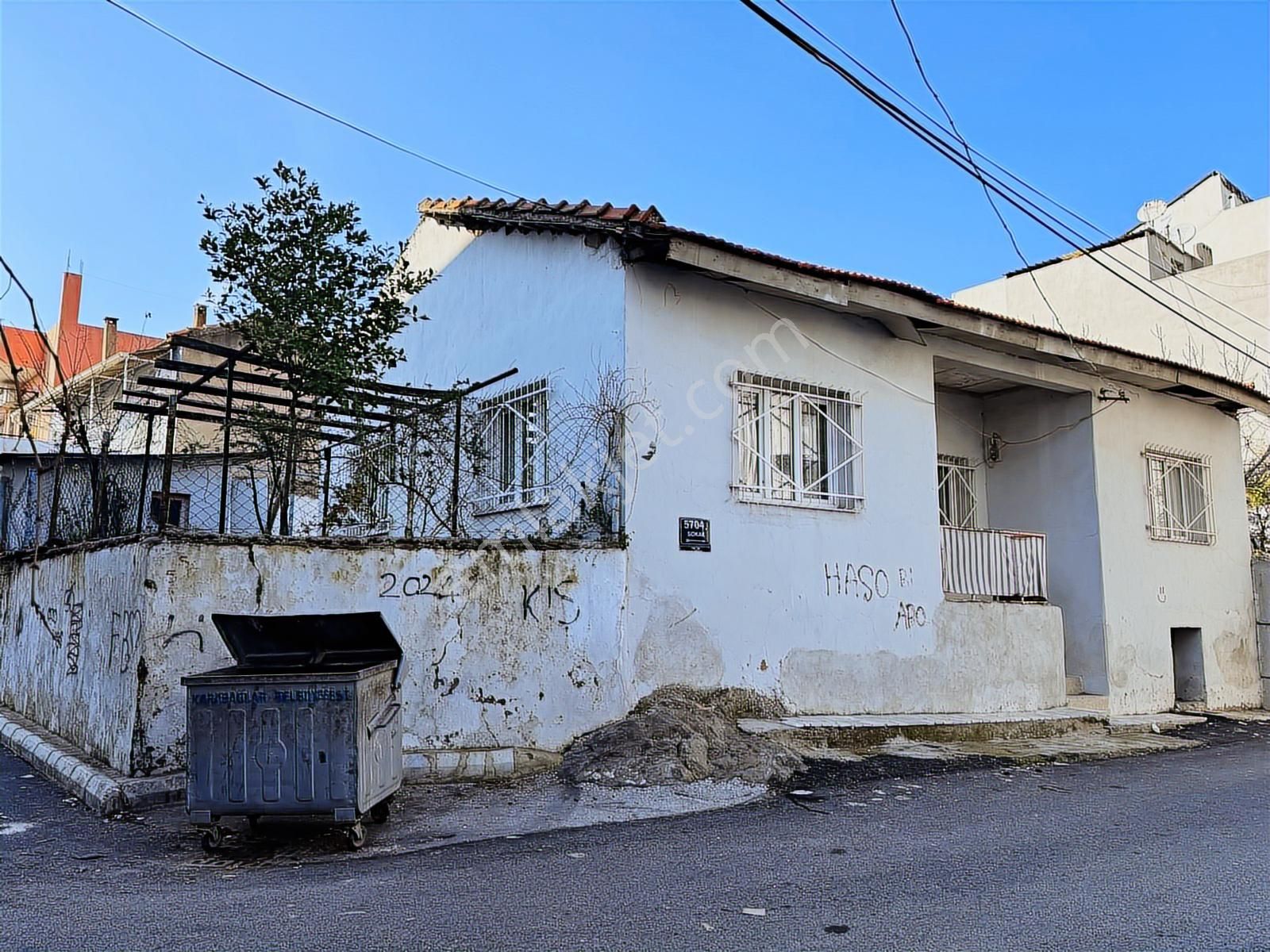 Emin'den Karabağlar Belediye Arkası 210 M2 İmarlı Arsa - Görsel 3