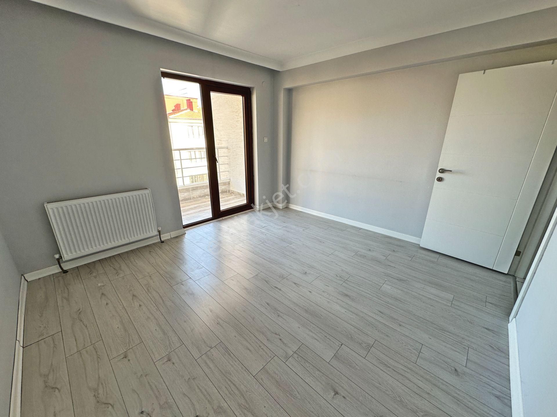 Hürel Mahallesinde Site İçinde Manzaralı Önü Açık 4+1 Satılık Daire - Görsel 17