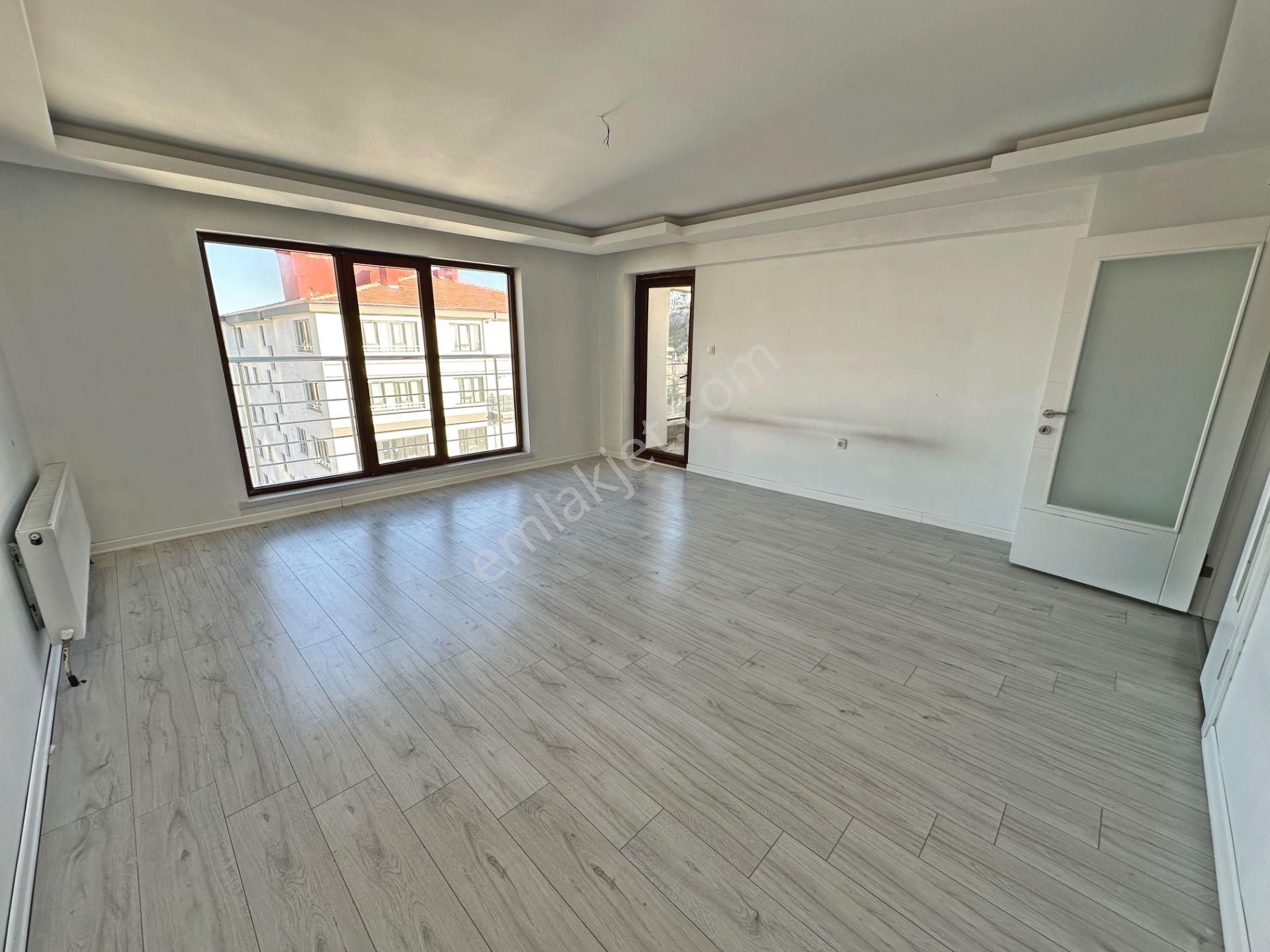 Hürel Mahallesinde Site İçinde Manzaralı Önü Açık 4+1 Satılık Daire - Görsel 12