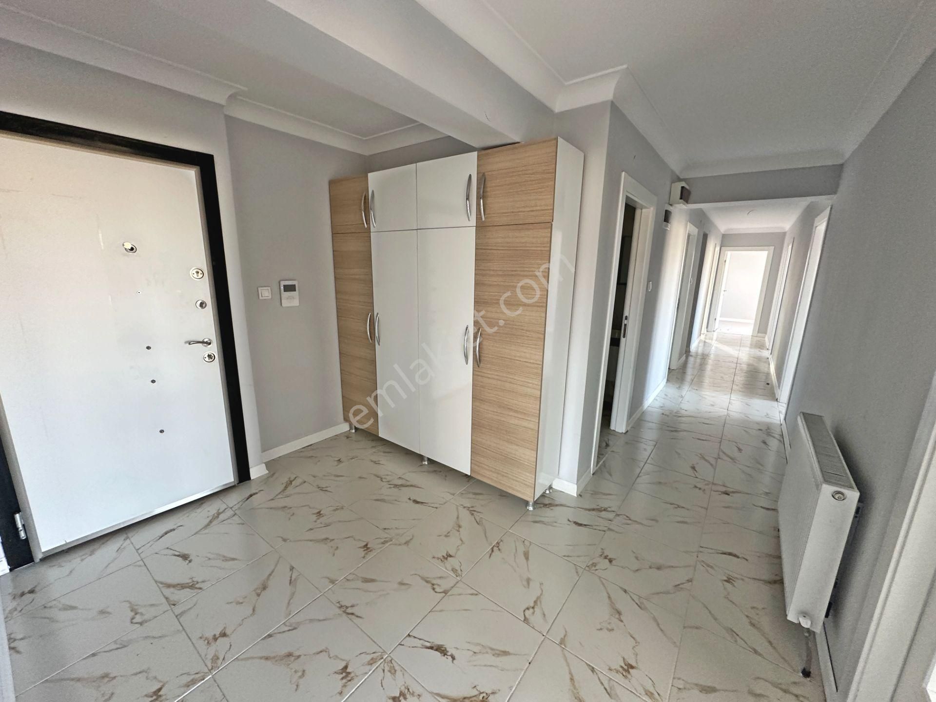 Hürel Mahallesinde Site İçinde Manzaralı Önü Açık 4+1 Satılık Daire - Görsel 31