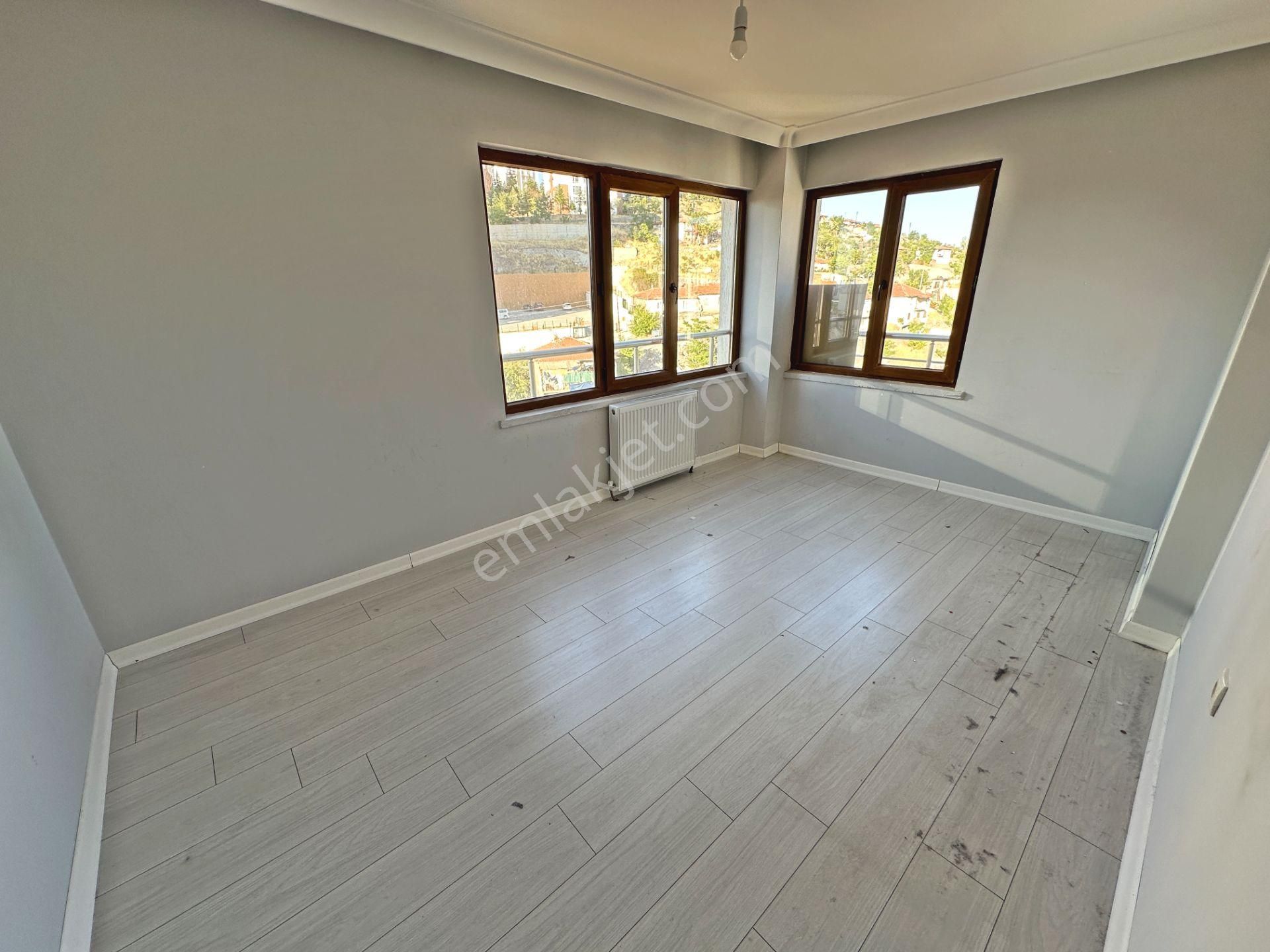 Hürel Mahallesinde Site İçinde Manzaralı Önü Açık 4+1 Satılık Daire - Görsel 28