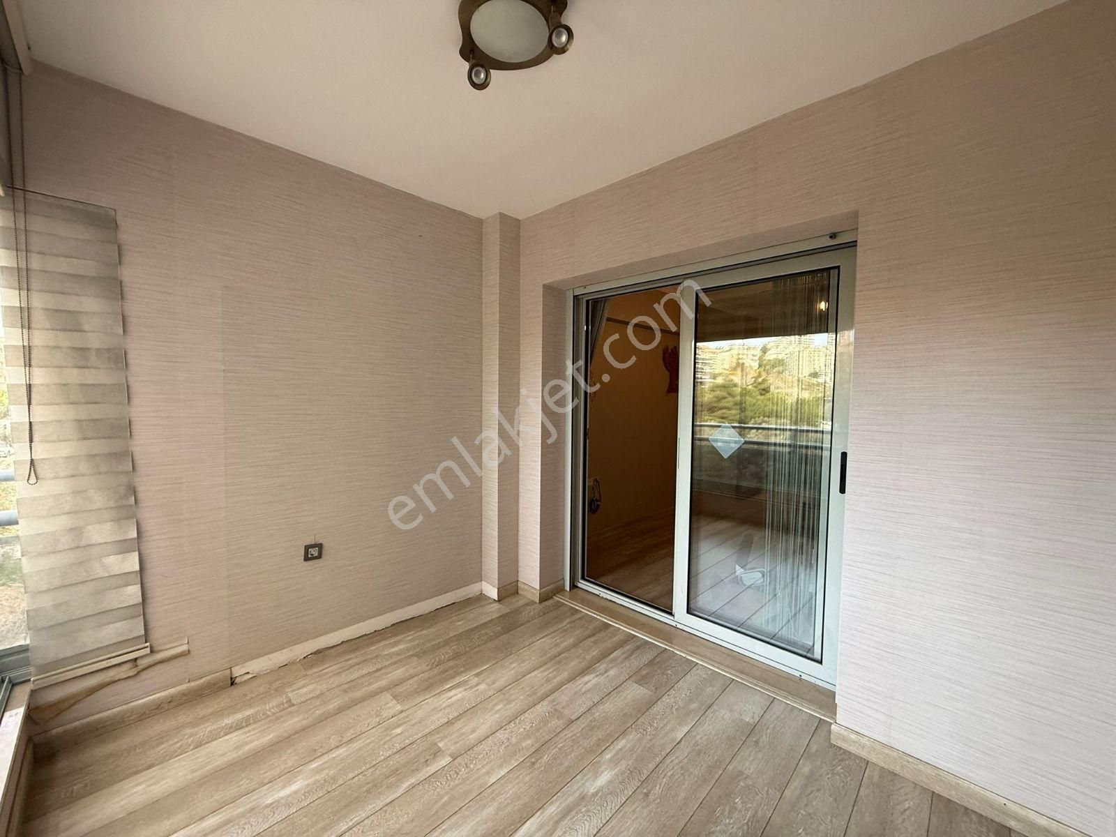 Bornova Evka 3 Merkezi Konumda Satılık Daire - Görsel 26
