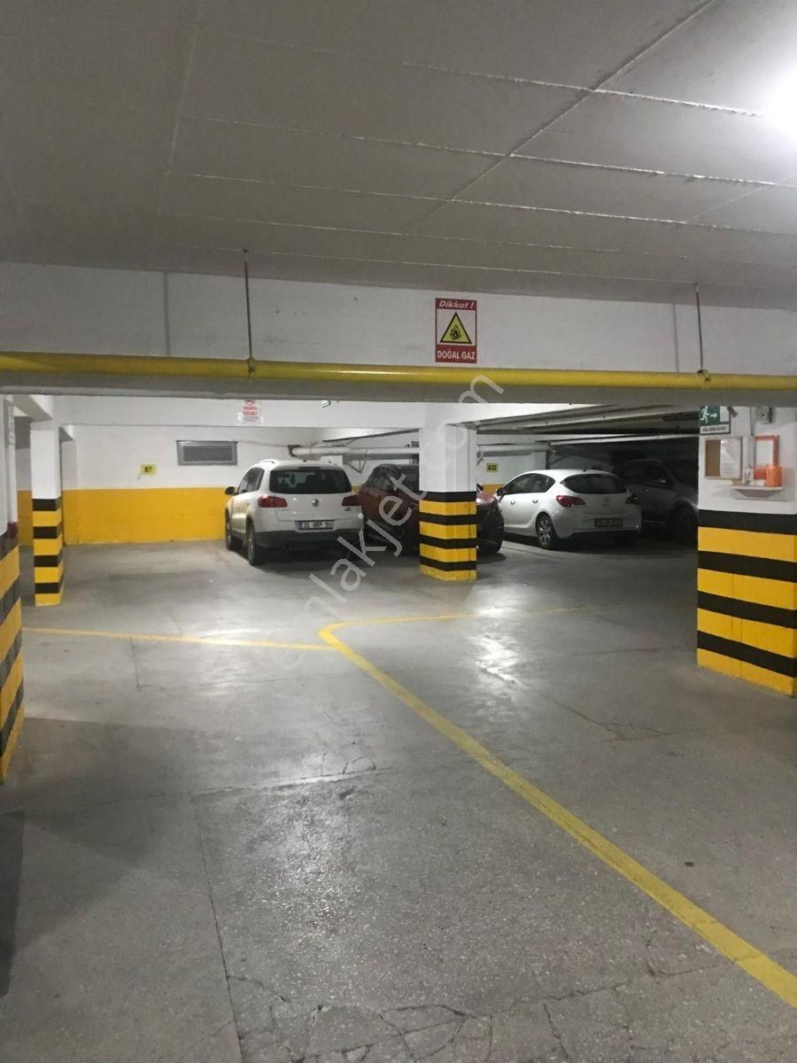 Bornova Evka 3 Merkezi Konumda Satılık Daire - Görsel 3