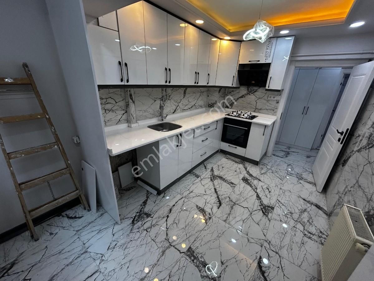 Sincan Tandoğan Mah 3+1 Lüks Yapılı Ara Katta Cadde Üzeri Daire - Görsel 23