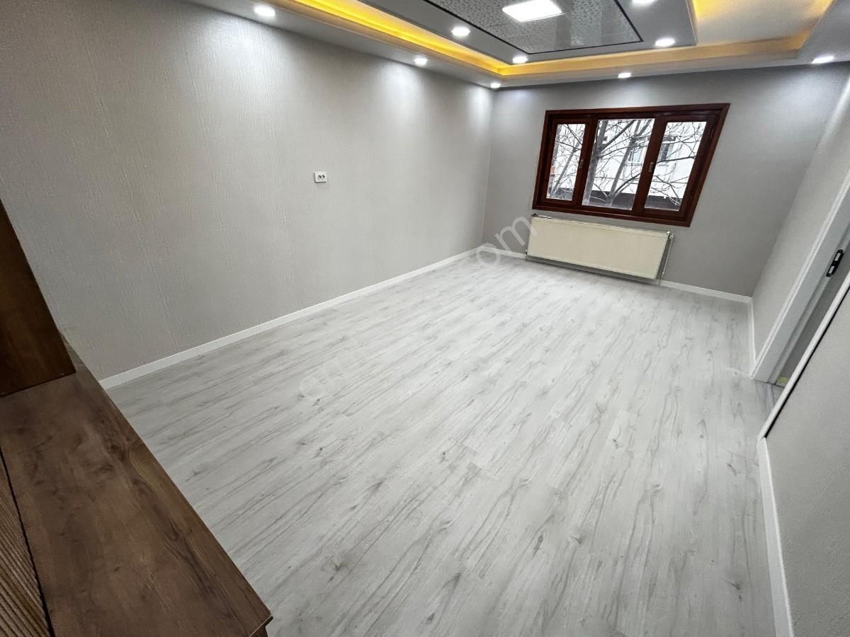 Sincan Tandoğan Mah 3+1 Lüks Yapılı Ara Katta Cadde Üzeri Daire - Görsel 6
