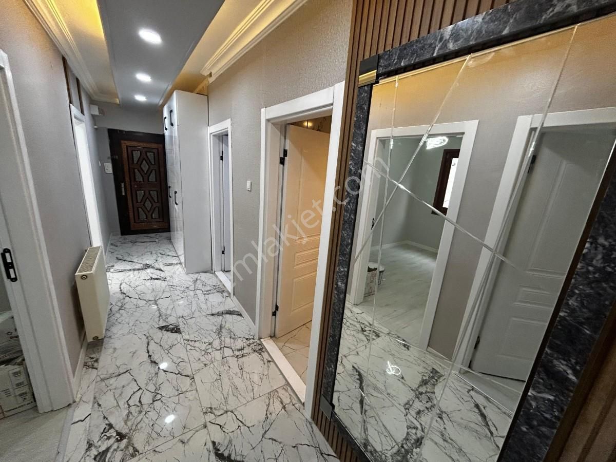 Sincan Tandoğan Mah 3+1 Lüks Yapılı Ara Katta Cadde Üzeri Daire - Görsel 15