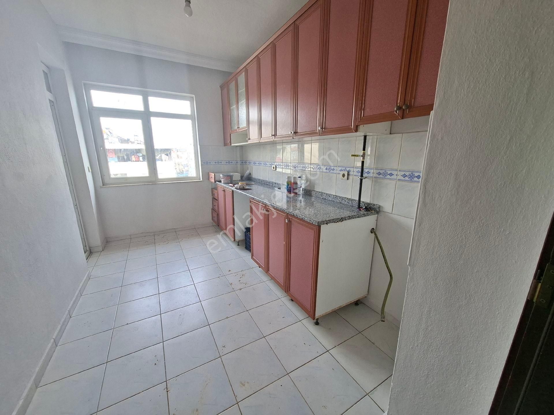 Kiralık Yeni Mh 3+1 Daire 135 M2 3 Kat Geniş Tranvaya Yakın - Görsel 2