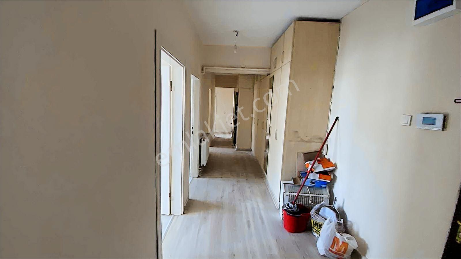 İvedik Caddesi Üzerinde Salon Bağımsız Asansörlü 3+1 Kiralık - Görsel 8