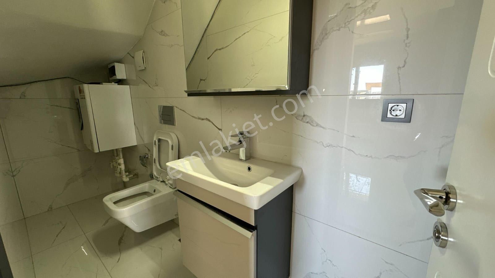 Efeler’de Site İçerisinde 3+1 Lüks Villa - Görsel 12