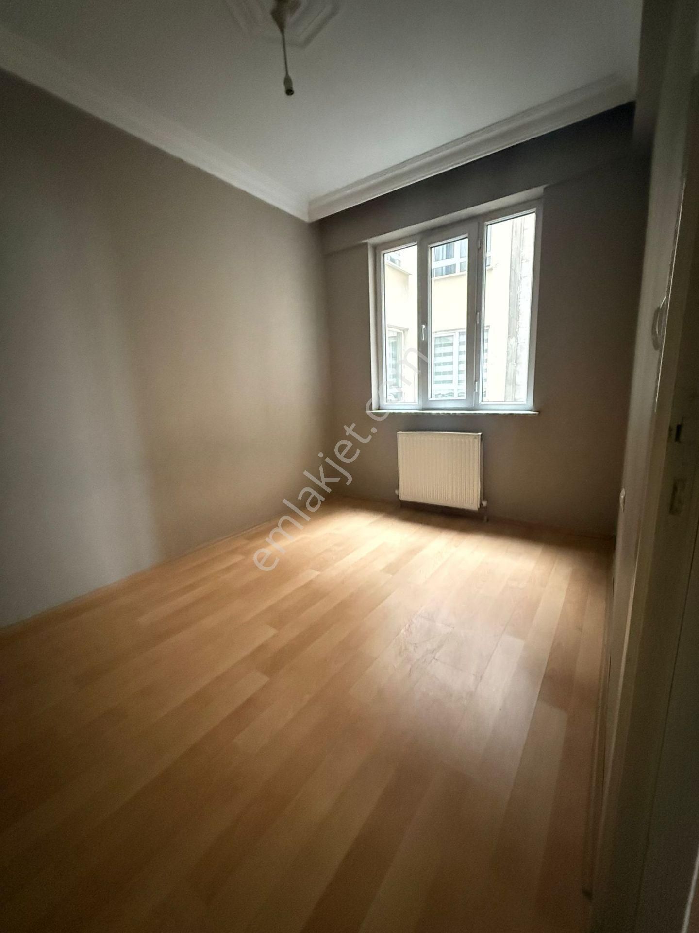 Elmastan Emek Şemsettin Günaltay Caddesine Yakın Satılık 2+1 Daire - Görsel 4