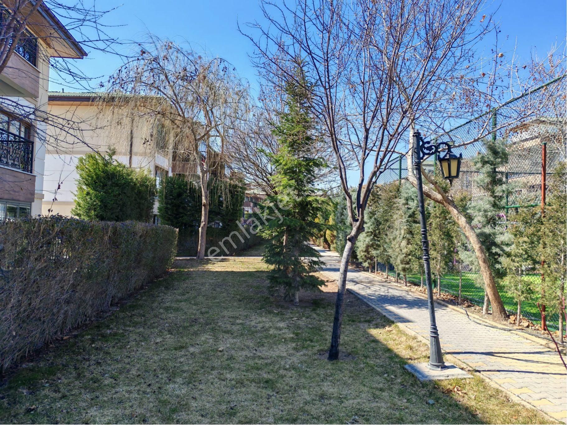 Emin Gyo'dan Meram Asmalıbahçe Konakları'nda Lüks Bahçeli 4+1 - Görsel 15