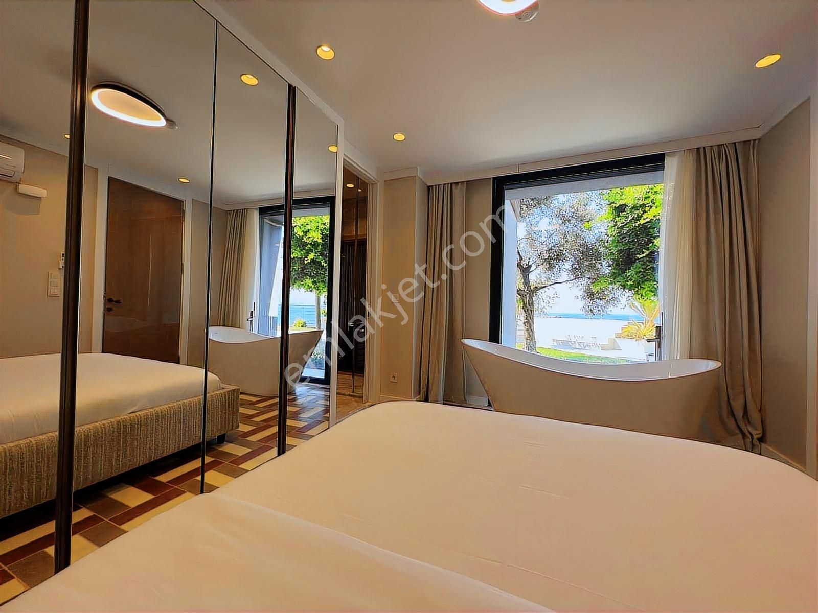 Yalıkavak Tilkicik'te 5+1 Denize Sıfır Satılık Villa - Görsel 19