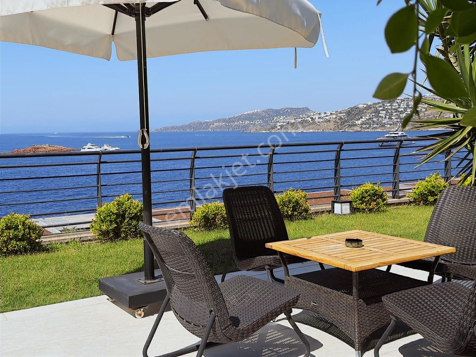 Yalıkavak Tilkicik'te 5+1 Denize Sıfır Satılık Villa - Görsel 4