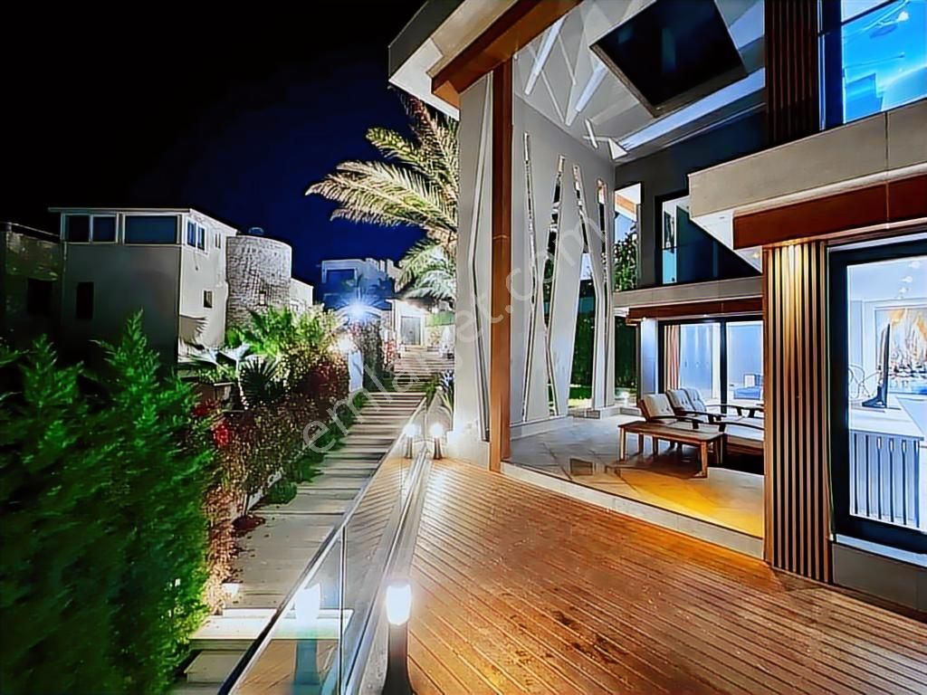 Bodrum Yalıkavak Marinada Satılık Denize 50 Metre Özel Tasarım - Görsel 24