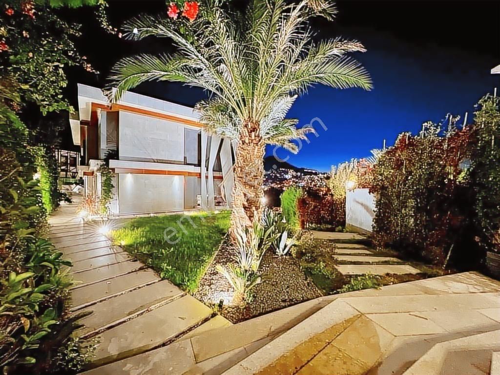 Bodrum Yalıkavak Marinada Satılık Denize 50 Metre Özel Tasarım - Görsel 15