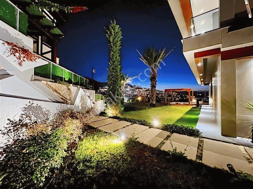 Bodrum Yalıkavak Marinada Satılık Denize 50 Metre Özel Tasarım - Görsel 32