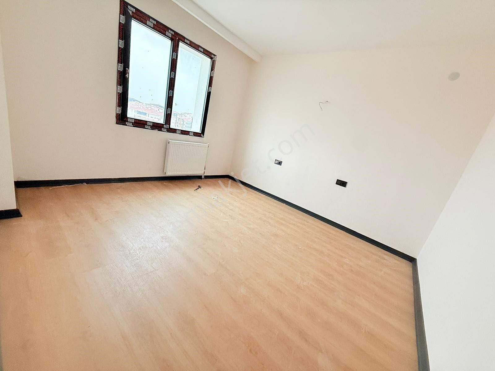 Yıldız'dan Site İçerisinde Ara Kat Şehir Manzaralı 2+1 !! - Görsel 22